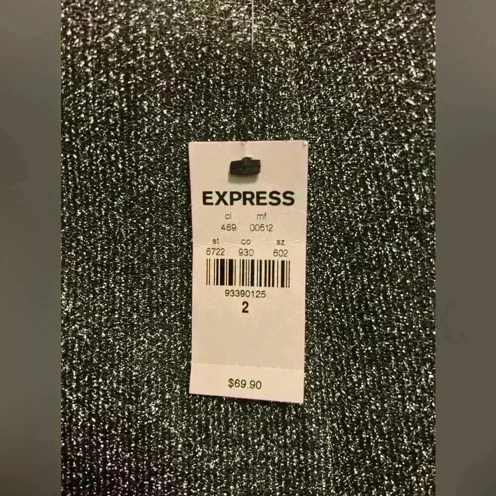 NWT Express Silver Metallic Criss Cross Cut-Out
Crop Тор S and Matching skirt 2 - Picture 9 of 11